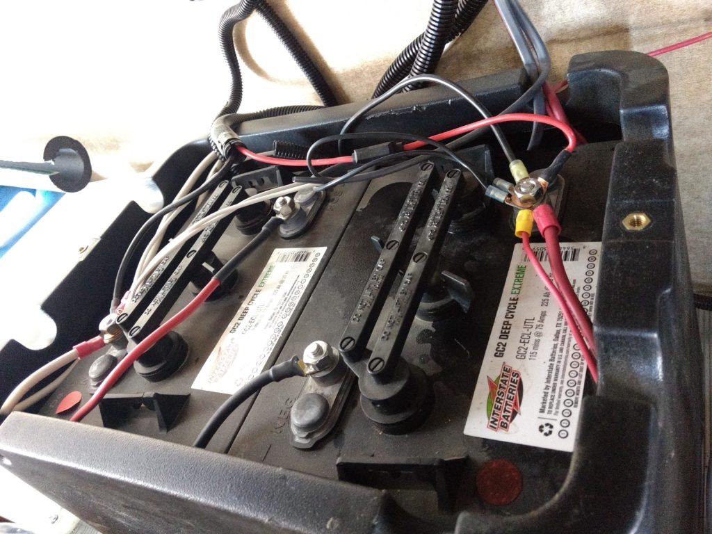 rv deep cycle batteries boondocking