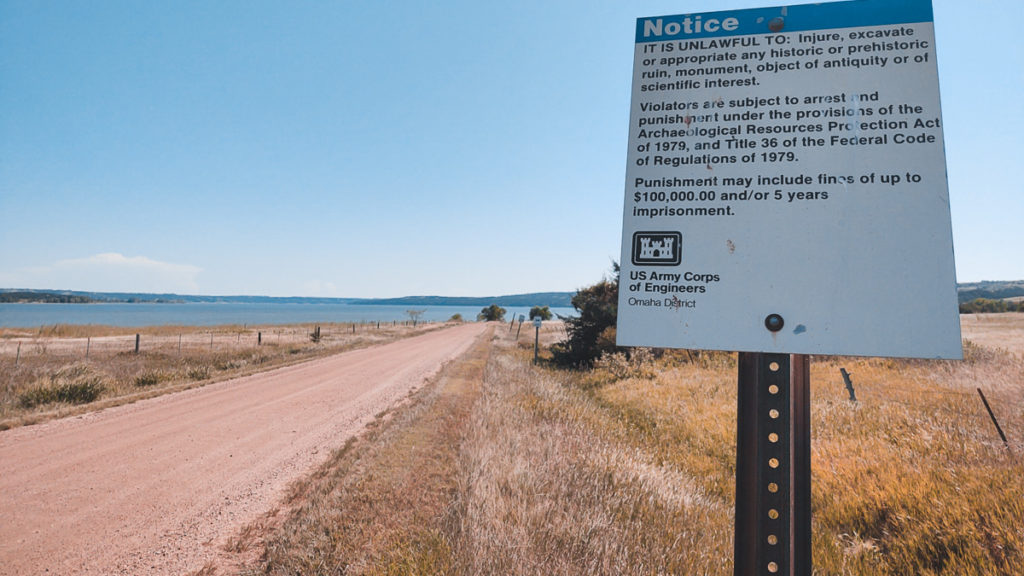 dude ranch lakeside use area, oacoma, south dakota, camping