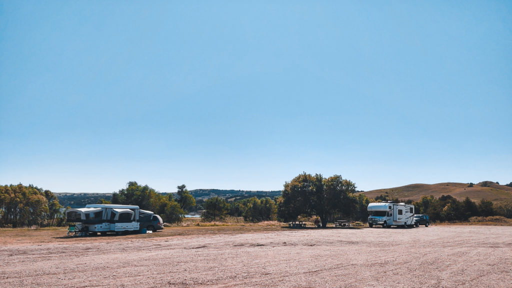 dude ranch lakeside use area, oacoma, south dakota, camping