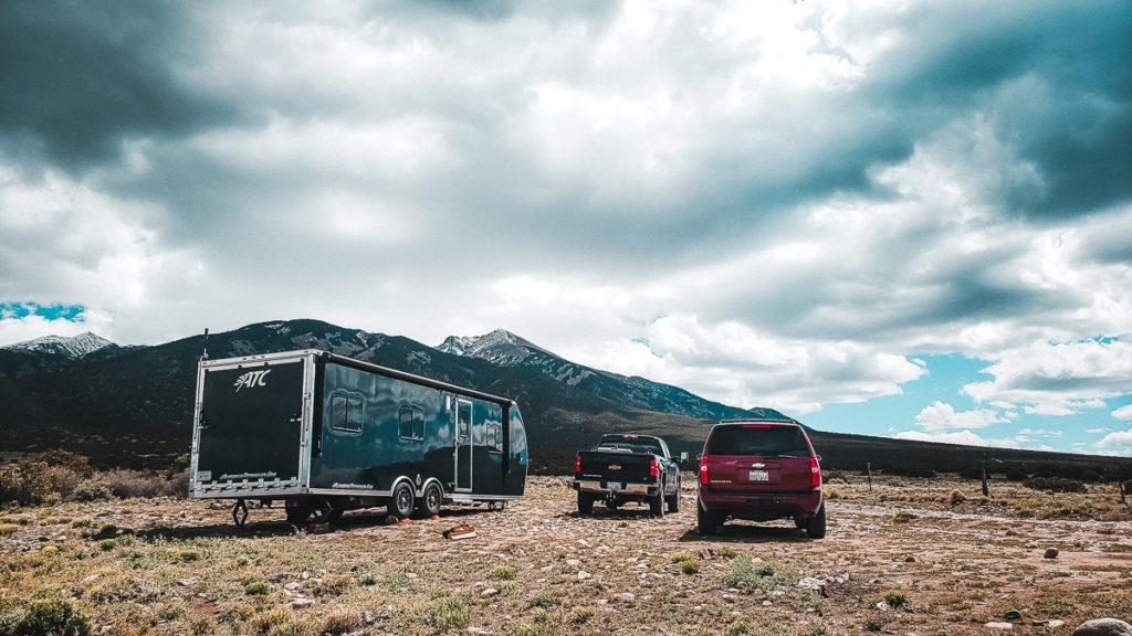 toy hauler versus travel trailer for boondocking