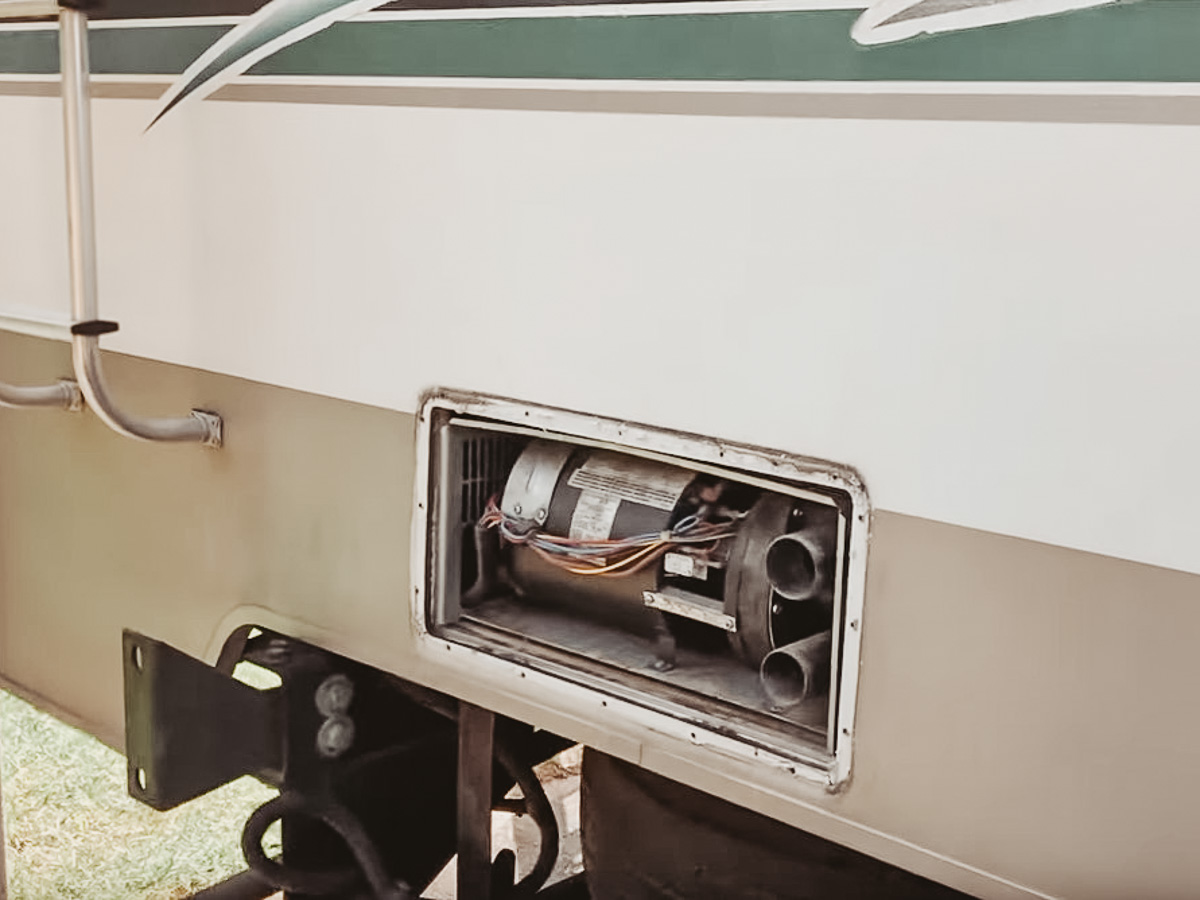 travel trailer furnace won't stay lit