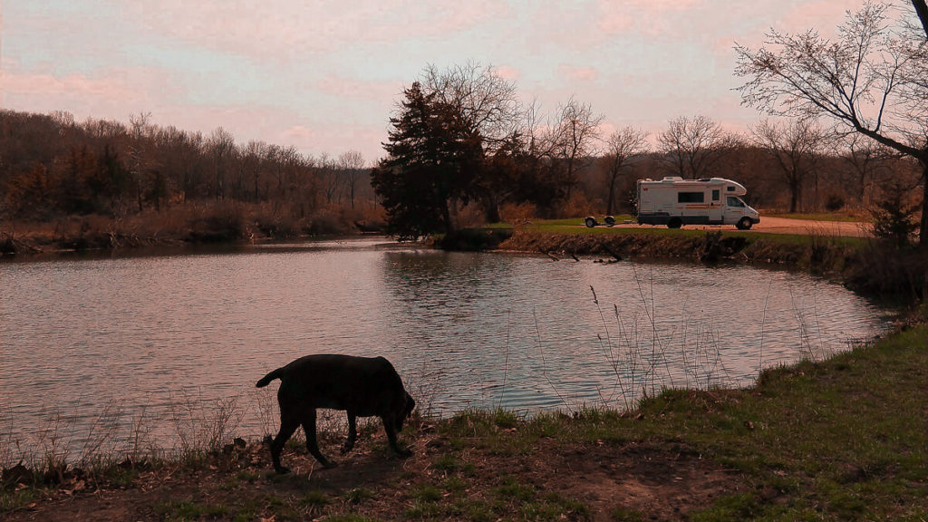 camping at a kansas state fishing lake