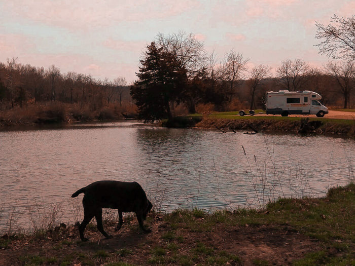 camping at a kansas state fishing lake