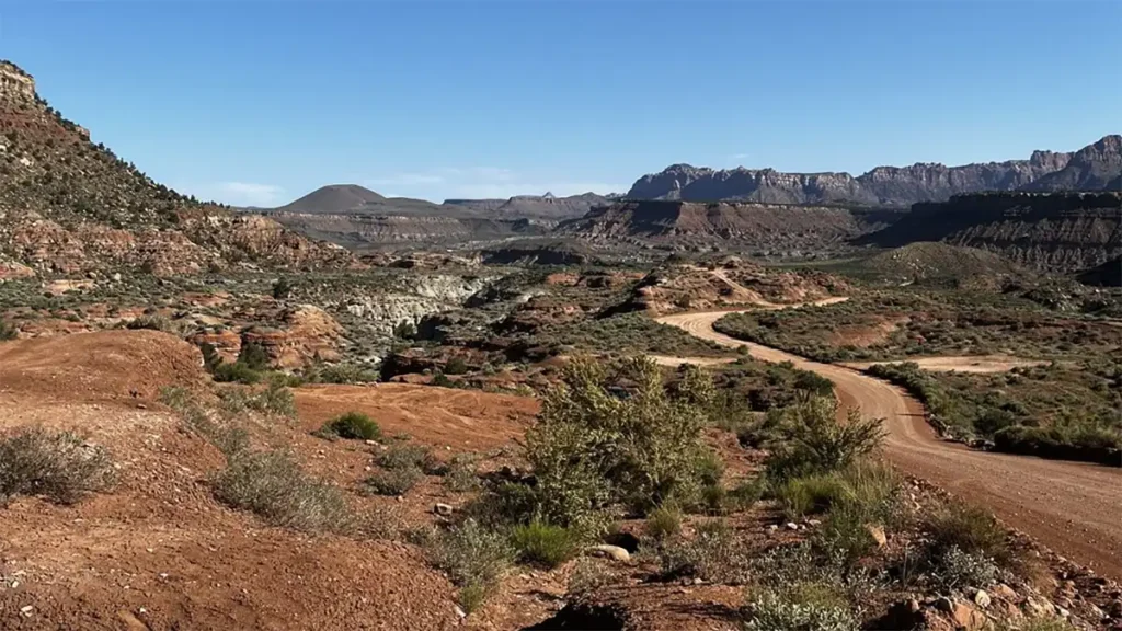 smithsonian butte road camping