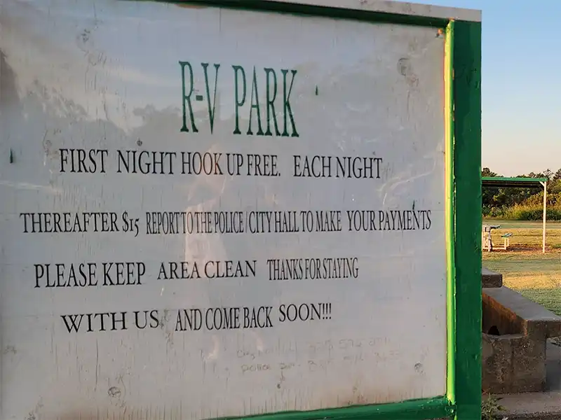 photo of a sign at hamlin city park campground texas