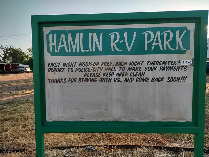 Photo of a sign at hamlin rv park texas