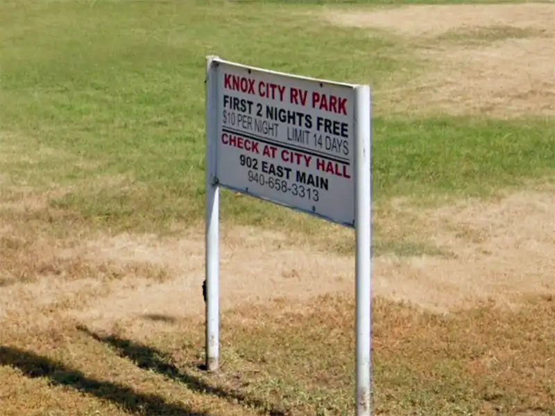 Photo of the rules posted at knox city rv park in texas