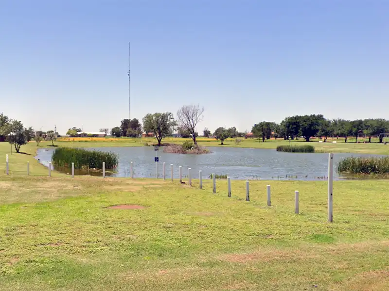 the pond at morton city rv park, texas
