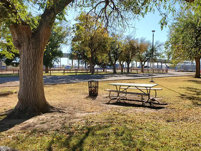 picnic table at texhoma rv park dumas texas