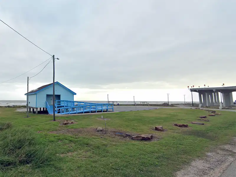 Photo of the restroom building at Sargent Beach Park, Sargent Texas